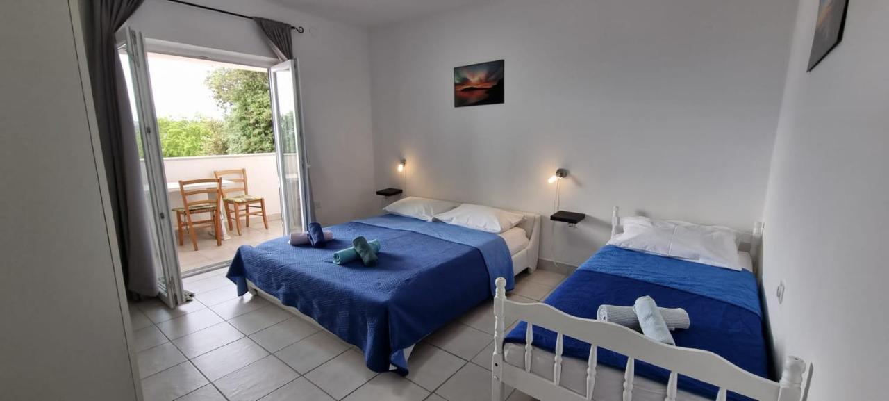 Apartments La Playa Póla Kültér fotó